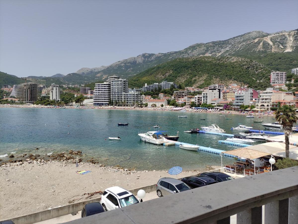 Apartments Altea Rafailovici Exterior photo